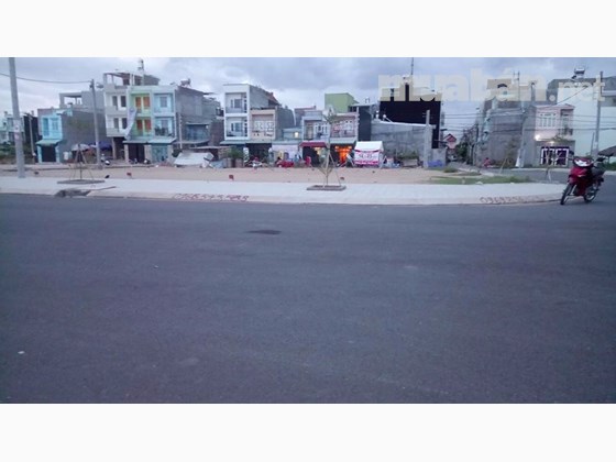 Đất MT 990, Q9, Phú Hữu, mang đến cơ hội sinh lời cao với vị trí cực đẹp