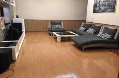 Bán chung cư N09 Dịch Vọng Thành Thái, nhà đủ đồ, giá 32tr/m2