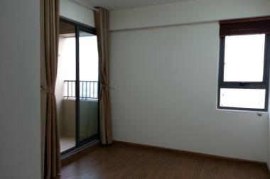 Cho thuê căn hộ chung cư Yên Hòa Thăng Long, 2 phòng ngủ, nội thất cơ bản. LH: 0915 651 569