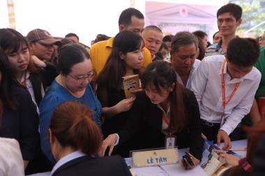 Căn hộ cao cấp mặt tiền Tạ Quang Bửu trả trước 130 triệu góp 9 triệu/tháng không LS. LH 0902909210
