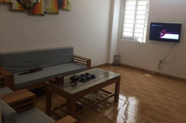 Cho thuê hộ chung cư ngõ 141 phố Trích Sài, Tây Hồ cách Hồ Tây 10m căn 2PN đủ đồ nội thất đẹp