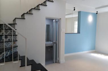 Bán nhà hẻm Hương Quê, QL50, cách BX Quận 8 350m