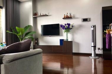 Bán căn hộ Useful Apartment (Era Lạc Long Quân cũ), 2PN, tầng cao giá 2,3 tỷ