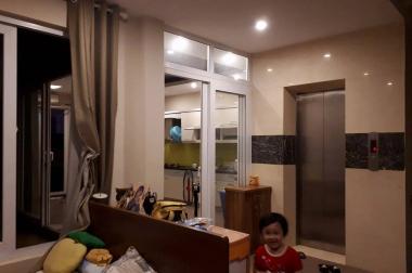 Bán nhà có thang máy,Trần Quốc Hoàn, Cầu Giấy 50M, 6T, MT 5,4M, giá 8.5tỷ, ô tô vào nhà.