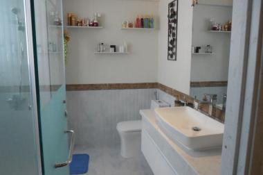 Cho thuê gấp căn hộ Green Valley, 3 phòng ngủ, 2 toilet, giá 25.2 tr/th, LH 0918623239