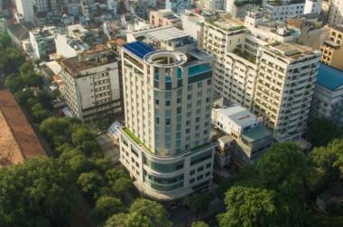 Bán khách sạn 4 sao đường Nguyễn Du, Quận 1, DT: 30 x 35m, 2 hầm + 15 tầng 186p, giá 550 tỷ