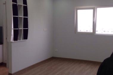 Chủ nhà cho thuê căn 70m2, 2PN, nội thất cơ bản, chung cư CT1B Nghĩa Đô, giá 8tr/th. LH 0985409147