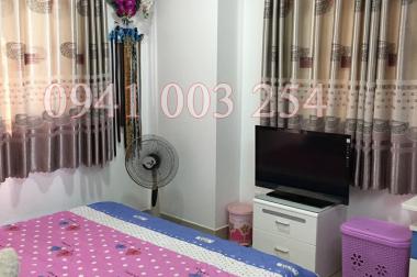 Cần bán gấp căn hộ Hoàng Kim Thế Gia, Diện tích: 83m2, 3pn,2wc Giá: 2.05 tỷ, có sổ hồng,Tặng bộ nội thất cao cấp (Theo Hình)