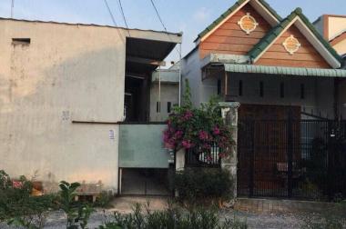 Bán 1 căn nhà trệt mái thái có 5 phòng trọ gác lững khu dân cư Hàng Bàng, đường Nguyễn Văn Linh