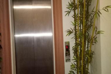 Bán nhà MP hồ Hoàng Cầu, 6 tầng, thang máy, giá 23 tỷ