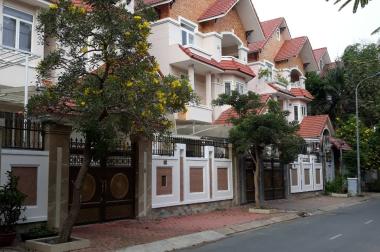 Bán nhà cạnh nhà Nghệ Sĩ Quế Trân tại KDC Him Lam 6A, giá 19 tỷ