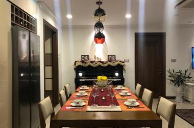 Cho thuê căn hộ chung cư cao cấp tại M5 - Nguyễn Chí Thanh 135m2, 3PN đủ đồ giá 13.5triệu/tháng.