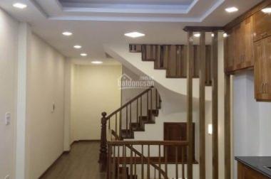 Nhà mới đi bộ ra Hồ Tây 40m2 x 6 tầng, giá 4.6 tỷ