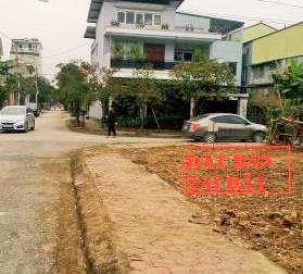 Đất TĐC Đại học Vinh thuộc khối Yên Toàn phường Hà Huy Tập sau Đại Học Kinh tế