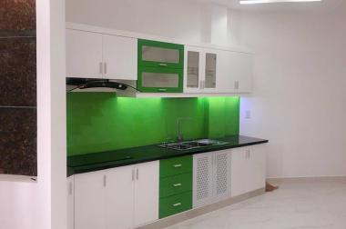 Căn góc xe hơi đỗ cửa, nhà Cách Mạng Tháng Tám, Quận 3, ở ngay, giá chỉ 8.7 tỷ