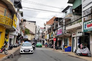 Bán gấp khách sạn gồm 12 phòng đường Nguyễn Văn Trỗi – thành phố Đà Lạt