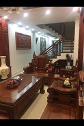 Bán nhà nguyên căn ô tô đỗ cửa tại số nhà 5 ngõ 102 Ngọc Thụy, Long Biên, Hà Nội