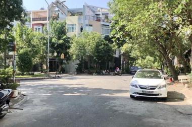 Bán nhà mặt tiền đường Số 53, Phường Bình Thuận, Quận 7, giá 4.7 tỷ
