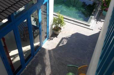 Bán Villa đẹp, mới xây, 10 phòng, giá tốt khu biển Cửa Đại. 