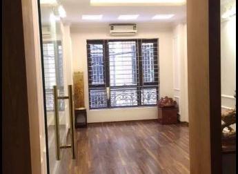 Bán nhà ngõ 45, Võ Chí Công, DT 44m2, 5.5 tầng, giá 5,9 tỷ, nhà mới ở ngay