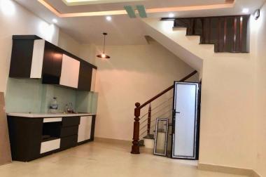 Gia đình cần bán nhanh nhà đẹp Giáp Nhất Thanh xuân 36m 5 tầng.