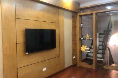 Nhanh tay để có nhà đẹp Phạm Văn Đồng, 45m2, 5 tầng, ôm quần áo ở luôn