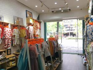 Cần sang nhượng gấp cửa hàng đại lý nhượng quyền thời trang trẻ em Unifriend tại 480 Nguyễn Văn Cừ