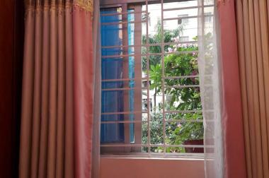 Bán gấp căn hộ Nơ 7A bán đảo Linh Đàm 3 PN giá chỉ 20.5tr/m2, đầy đủ nội thất. LH: 0969993169