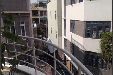 Bán nhà 2 MT hẻm 354 Âu Cơ, Phường 9, Q. Tân Bình