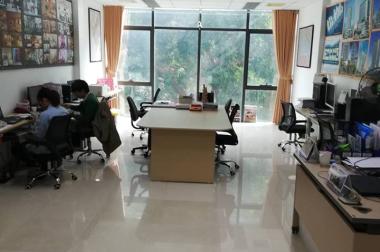 Cho thuê tòa nhà văn phòng tại phố Hoàng Quốc Việt 120m2 x 7 tầng, 50 triệu/tháng