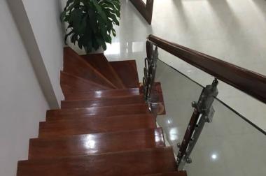 Bán nhà đẹp giá hợp lý phố Hào Nam Quận  Đống Đa, 36m2, 6T, giá 5,4 tỷ Lh 0911551516