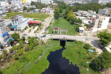 Bán đất gần cầu An Lộc, giá 48 tr/m2, đường 11m