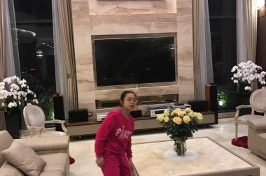 Cho thuê căn hộ chung cư tại dự án chung cư D2 Giảng Võ, Ba Đình, Hà Nội DT 168m2 giá 20 tr/th