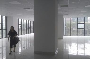 Cho thuê sàn văn phòng hiện đại tiện nghi 500m2 thông sàn phố Lê Văn Thiêm có thể vào làm luôn