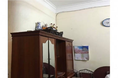 Bán gấp nhà Thái Thịnh, diện tích 30m2 x 3 tầng, giá 1.7 tỷ. LH: 0984094326