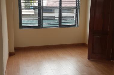 Bán nhà Mới đường Minh Khai, 38m2, MT 5m, Kinh doanh sầm uất, Ôtô đi qua, Giá chỉ 3,6 tỷ