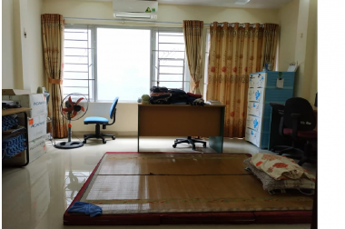 Bán gấp nhà đẹp ngõ 42 phố Thịnh Liệt, diện tích 38m2 x 4 tầng, giá 2,4 tỷ. LH: 0984094326