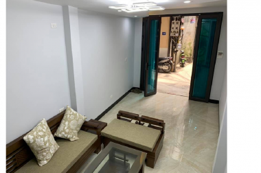 Bán gấp nhà đẹp ngõ 236 phố Đại Từ, diện tích 26m2 x 4 tầng, giá 1,36 tỷ. LH 0984094326