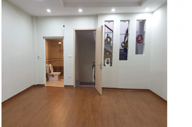Bán nhà mặt phố Tựu Liệt, diện tích 50m2 x 3 tầng, giá 3.28 tỷ. LH 0984094326