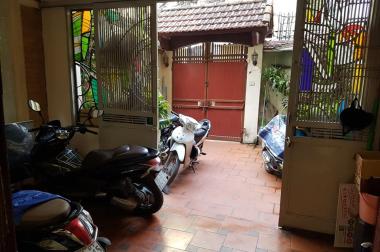 Nhà Thanh Nhàn, Hai Bà Trưng 110m2 x 4T Lô góc, Cách phố 20m ở ngay giá 6.6 tỷ.