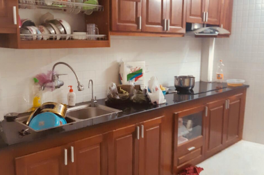 Bán gấp nhà đẹp, ở ngay phố Kim Giang, dt 38m x 4t, giá 2.5 tỷ. LH 0984094326