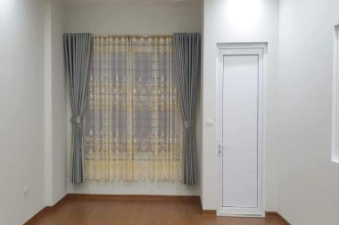 Bán gấp nhà đẹp Linh Đường, Hoàng Mai, diện tích 33m2 x 5 tầng, giá 2.1 tỷ. LH 0984094326