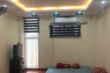 Bán gấp nhà Bằng Liệt, diện tích 30m2 x 5 tầng, giá 1.92 tỷ. LH 0984094326