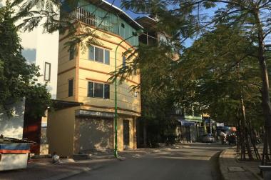 Cần bán nhà Nguyễn Chính, 33m, 4 tầng, giá 2,45 tỷ.