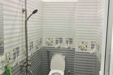 Cần bán nhà đường Hoa Sứ 4.1x14m không mất lộ giới, giá 5,69 tỷ