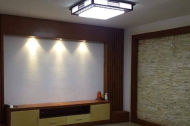 Bán nhà Quan Nhân, diện tích 45m2 x 5 tầng, giá chỉ 3.1 tỷ. LH 0984094326