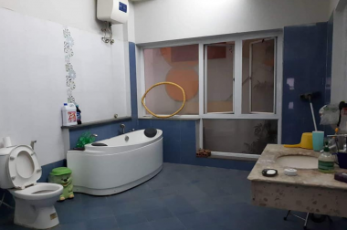 Bán nhà Vương Thừa Vũ, Thanh Xuân, dt 47m2 x 4t, mt 4.2m, giá 3.96 tỷ. LH 0984094326