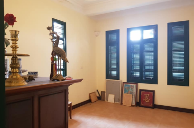 Bán nhà Giáp Bát, Hoàng Mai, diện tích 56m2, 5 tầng, giá 3.4 tỷ. LH 0984094326
