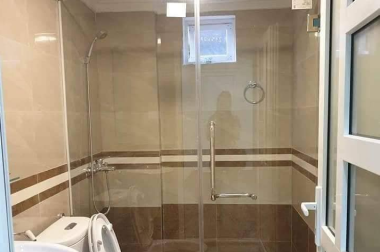 Bán gấp nhà đẹp Lê Trọng Tấn, 38m2, 4 tầng, giá chỉ 3.1 tỷ. LH 0984094326