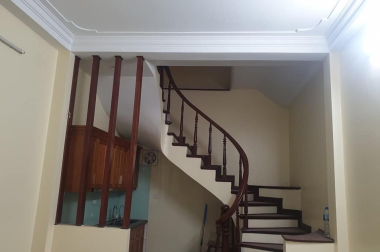 Bán nhà Nguyễn Xiển, Hoàng Mai, 36m2, 4 tầng, giá 2.45 tỷ. LH 0984094326
